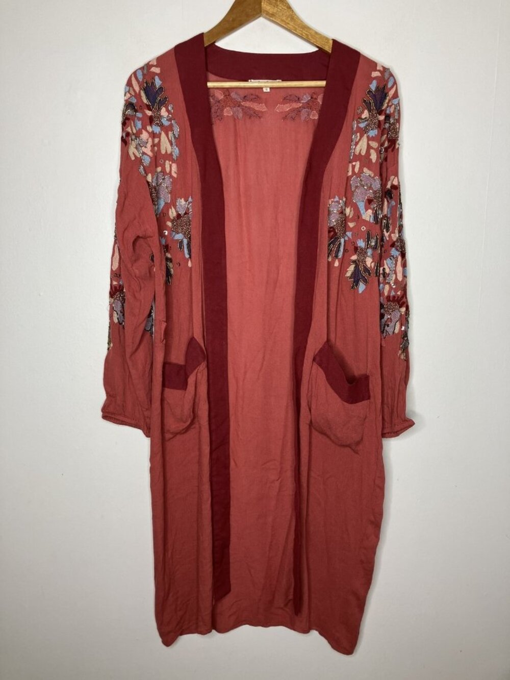 Willow & Clay Embroidered Beaded Kimono Duster Small S Coral Maroon